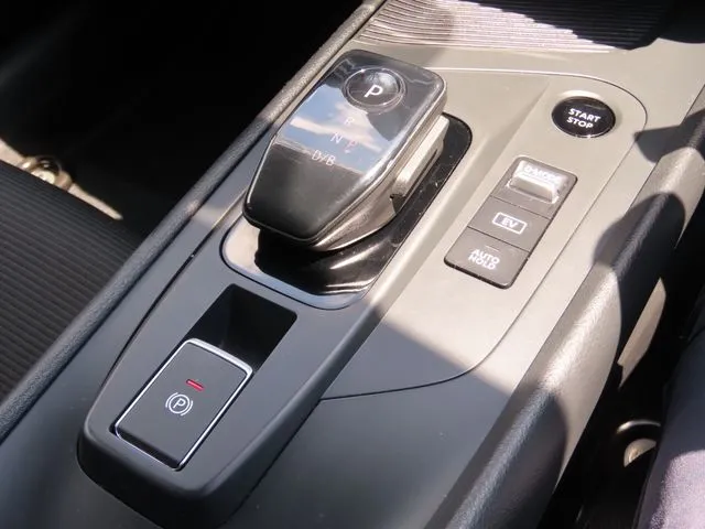 ノート（ニッサン）の車両写真
