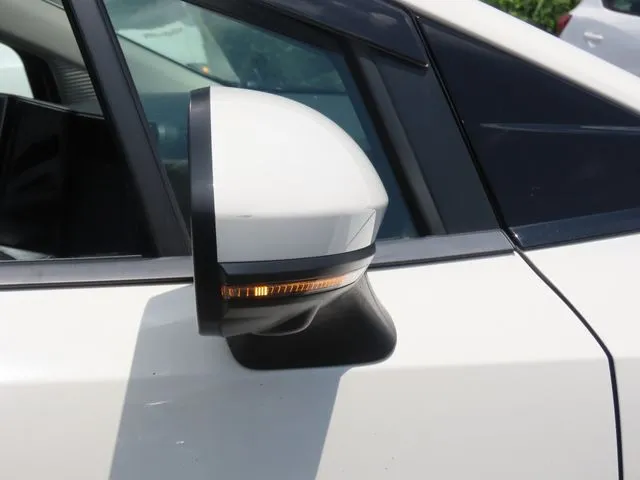ノート（ニッサン）の車両写真