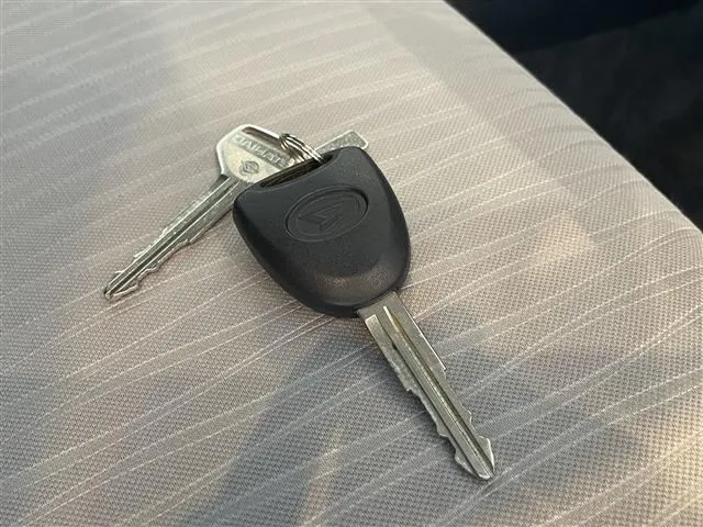 ミラ イース(ダイハツ)の車両写真