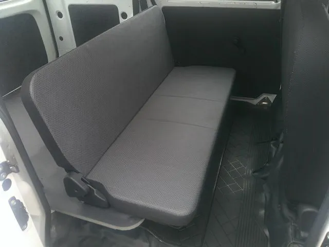 ハイゼットカーゴ 4WD(ダイハツ)の車両写真