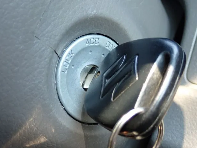エブリイバン（スズキ）の車両写真