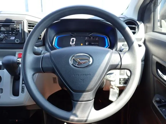 ミラ イース(ダイハツ)の車両写真