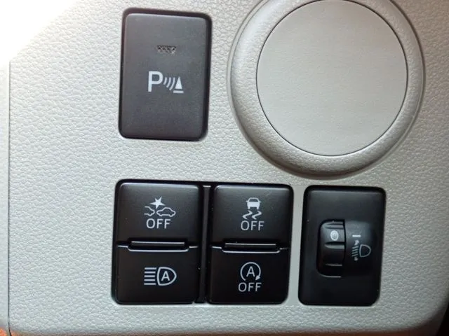 ミラ イース(ダイハツ)の車両写真