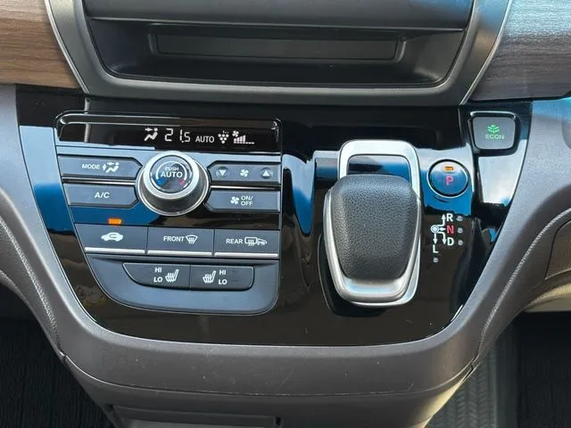 フリード ハイブリッド(ホンダ)の車両写真
