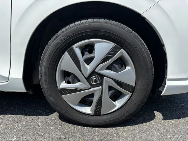 フリード ハイブリッド(ホンダ)の車両写真