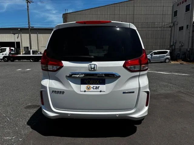 フリード ハイブリッド(ホンダ)の車両写真