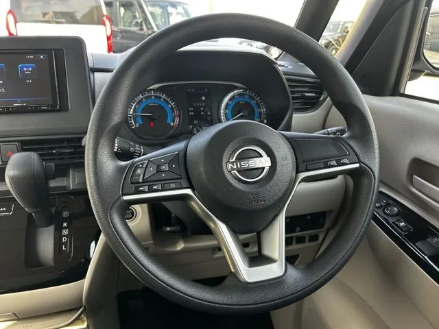 ルークス(ニッサン)の車両写真
