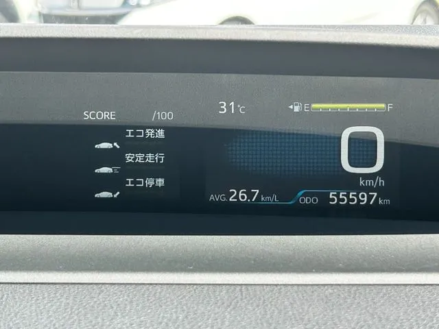 プリウス(トヨタ)の車両写真