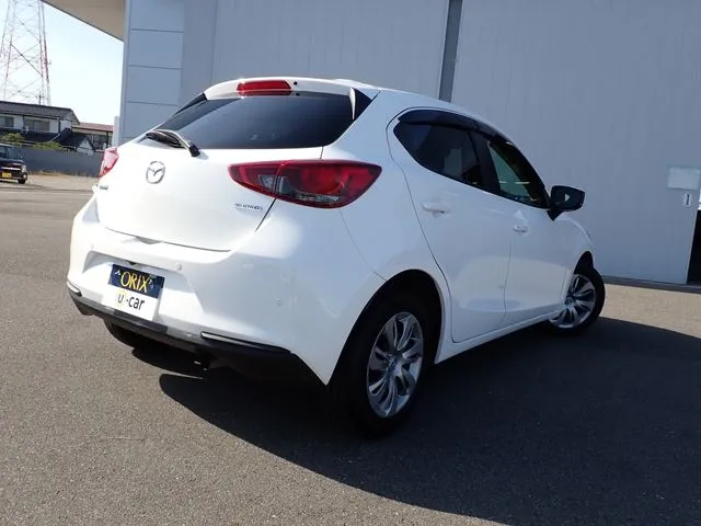 MAZDA2(マツダ)の車両写真