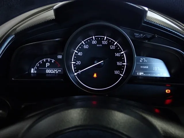 MAZDA2(マツダ)の車両写真