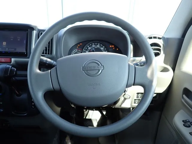 NV100クリッパー(ニッサン)の車両写真