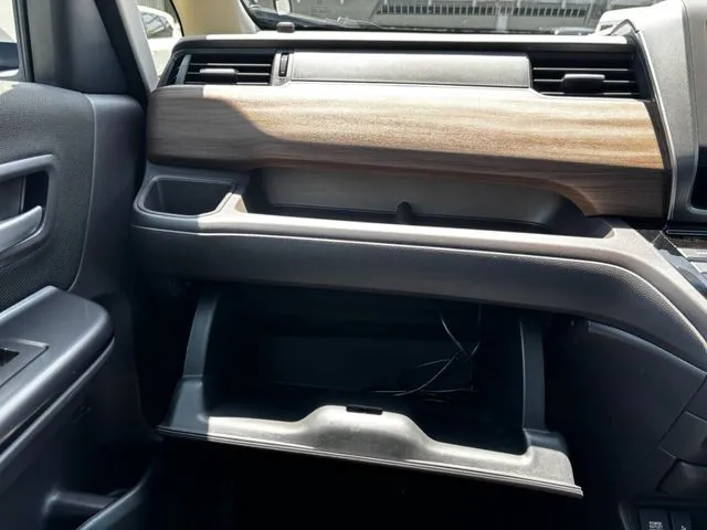 フリード ハイブリッド(ホンダ)の車両写真