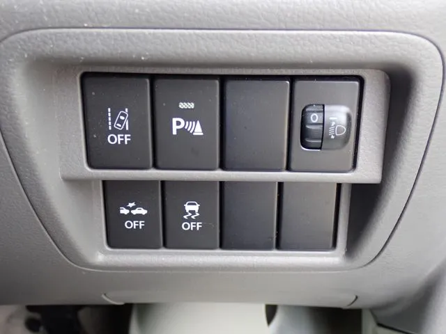 エブリイバン（スズキ）の車両写真