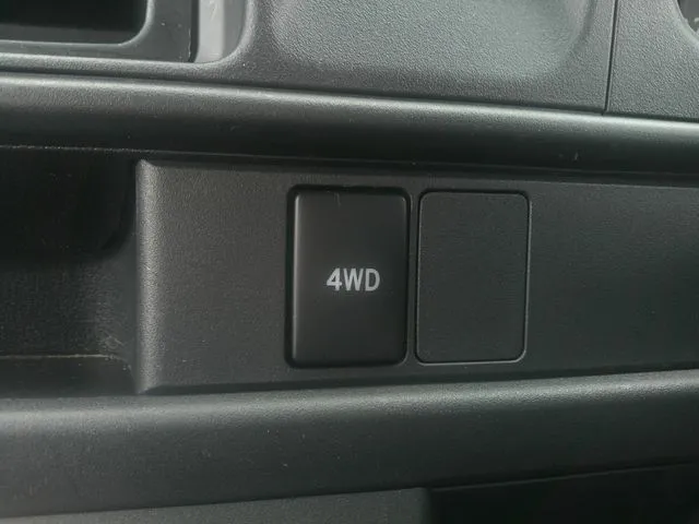 ハイゼットカーゴ 4WD(ダイハツ)の車両写真