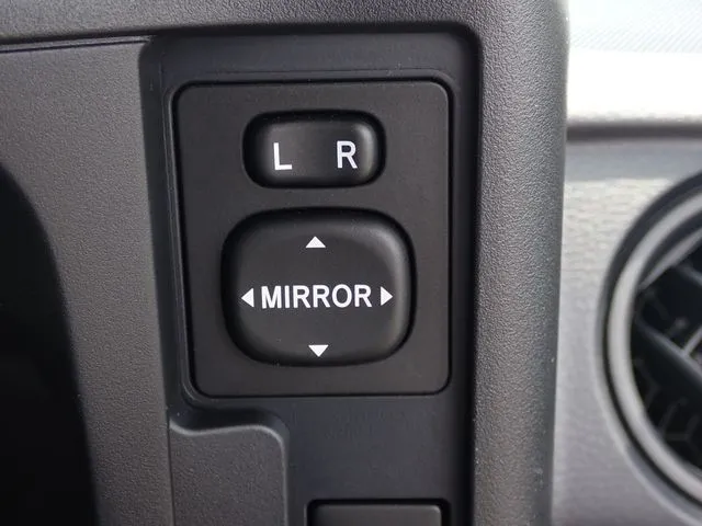プロボックスバン 2WD(トヨタ)の車両写真
