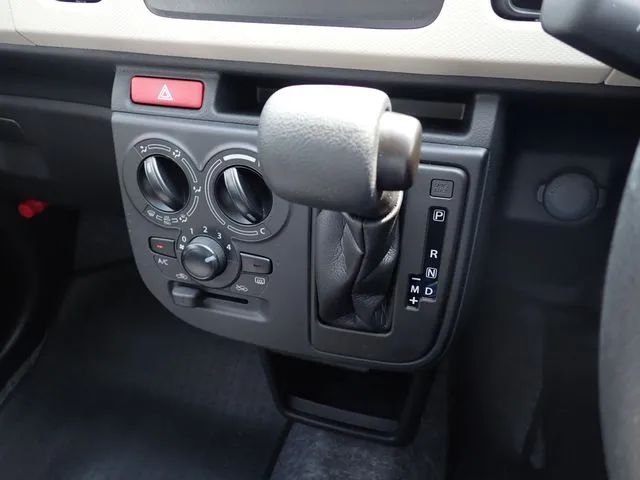 アルト(スズキ)の車両写真