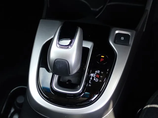 フィット ハイブリッド(ホンダ)の車両写真