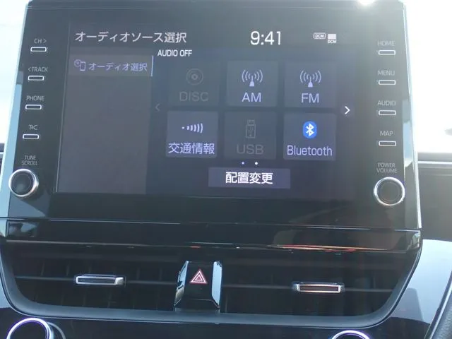 カローラ　ツーリング　ハイブリッド（トヨタ）の車両写真