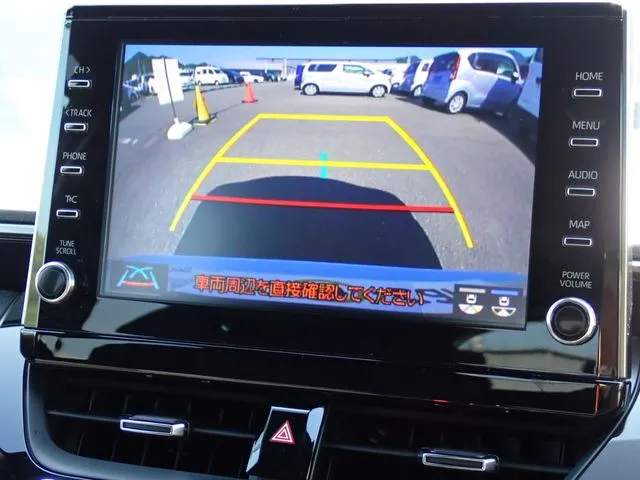カローラ　ツーリング　ハイブリッド（トヨタ）の車両写真