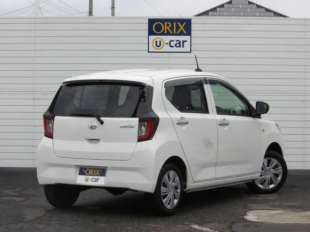 ミラ イース 4WD(ダイハツ)の車両写真