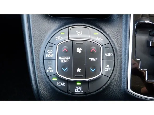 ノア(トヨタ)の車両写真