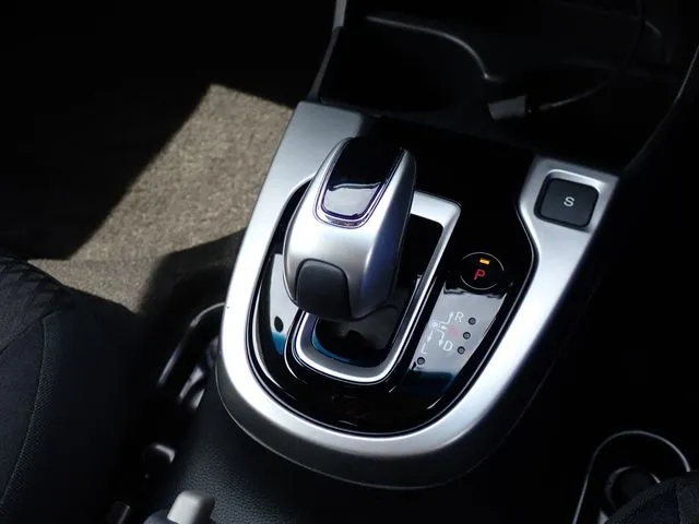 フィット ハイブリッド(ホンダ)の車両写真