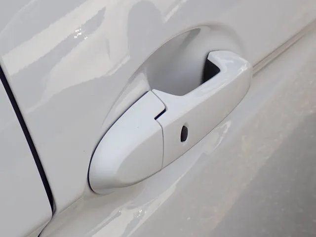 フィット ハイブリッド(ホンダ)の車両写真