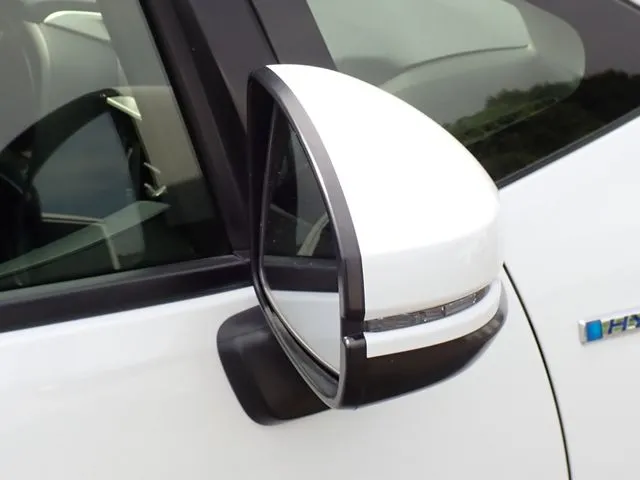 フィット ハイブリッド(ホンダ)の車両写真