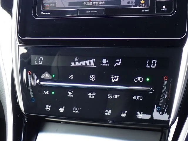 ハリアー　４ＷＤ（トヨタ）の車両写真