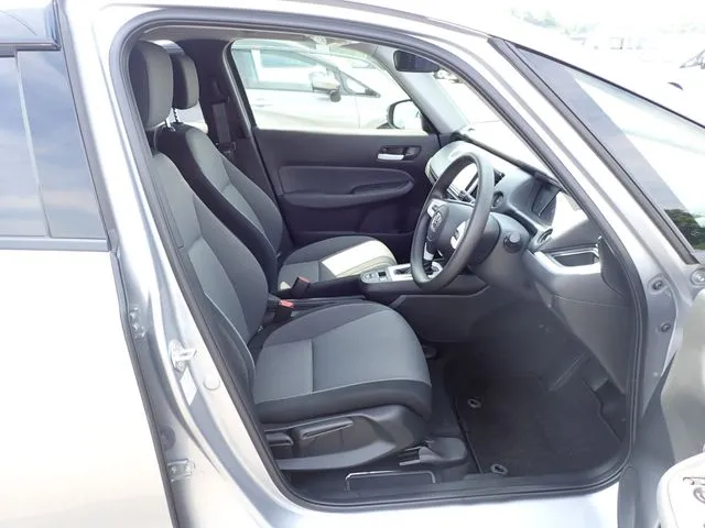 フィット e:HEV(ホンダ)の車両写真