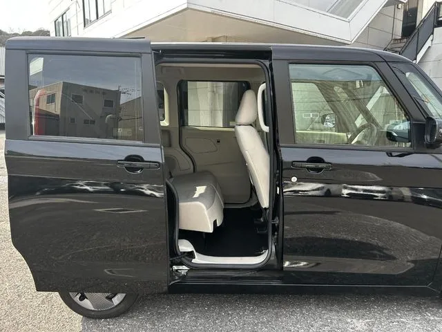 ルークス(ニッサン)の車両写真