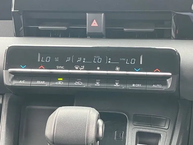 ノア　４ＷＤ（トヨタ）の車両写真