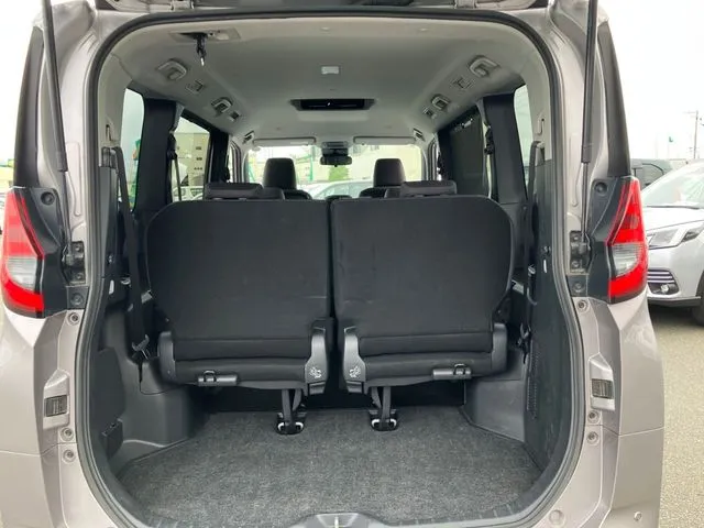 ノア　４ＷＤ（トヨタ）の車両写真