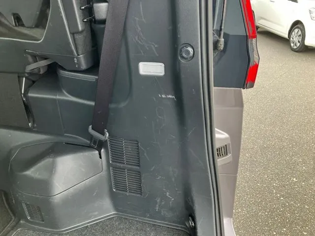 ノア　４ＷＤ（トヨタ）の車両写真