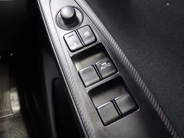 MAZDA2(マツダ)の車両写真
