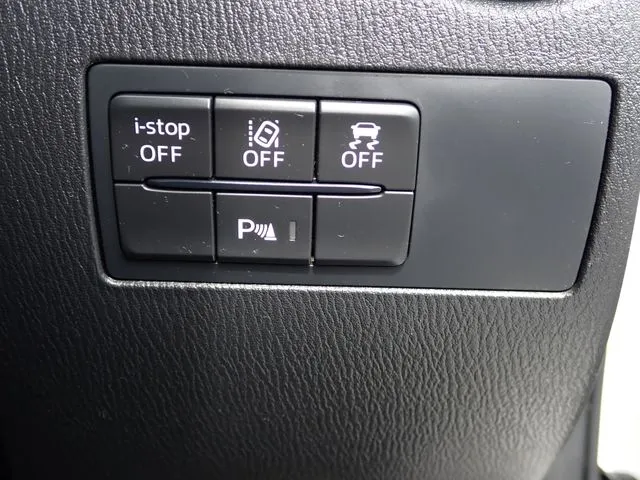 MAZDA2(マツダ)の車両写真