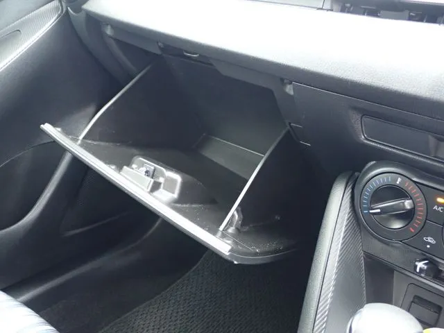 MAZDA2(マツダ)の車両写真
