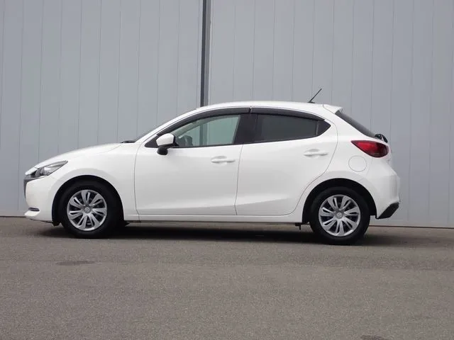 MAZDA2(マツダ)の車両写真