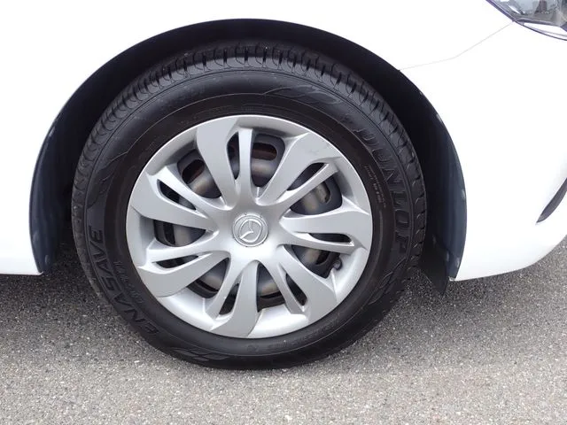 MAZDA2(マツダ)の車両写真