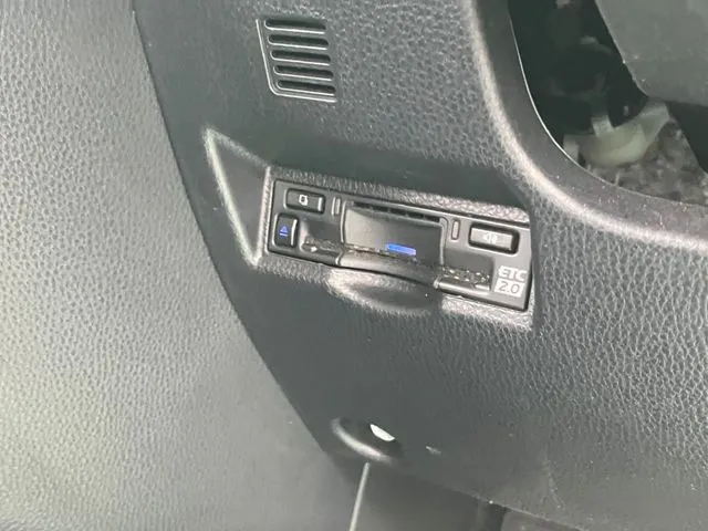 ノア 4WD(トヨタ)の車両写真