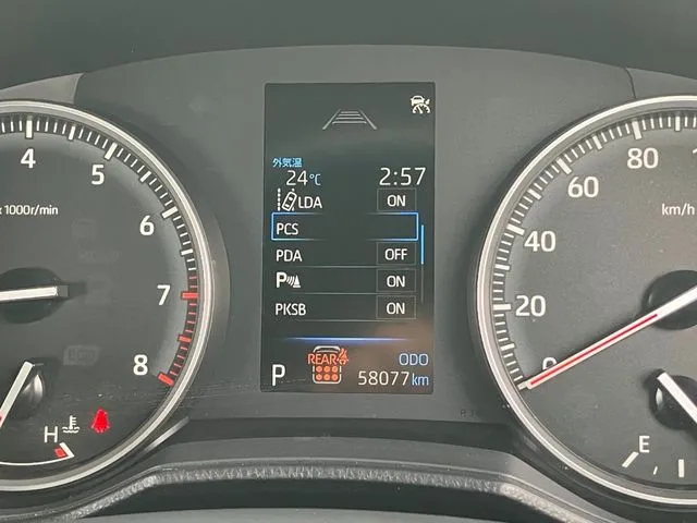 ノア 4WD(トヨタ)の車両写真
