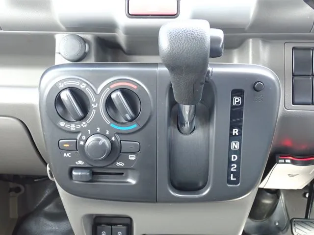 エブリイバン(スズキ)の車両写真