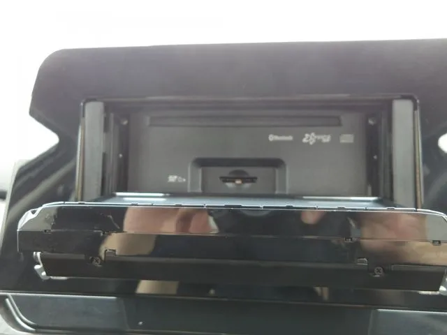 ノート 4WD(ニッサン)の車両写真