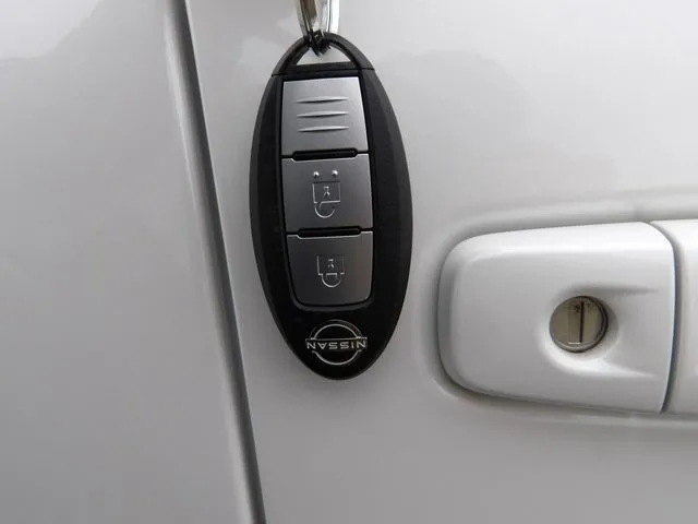 ノート 4WD(ニッサン)の車両写真