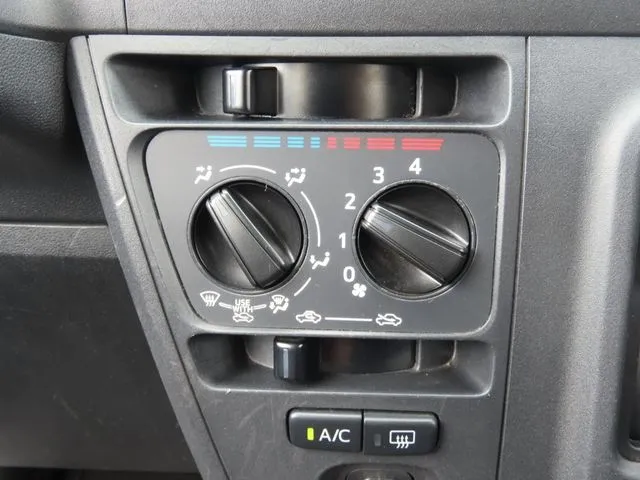 ハイゼットカーゴ(ダイハツ)の車両写真