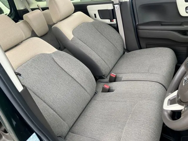 ホンダ　Ｎ　ＢＯＸ　４ＷＤ