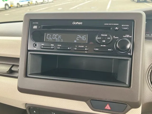 ホンダ　Ｎ　ＢＯＸ　４ＷＤ