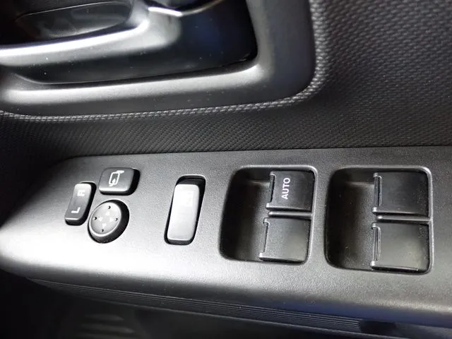 スペーシア（スズキ）の車両写真