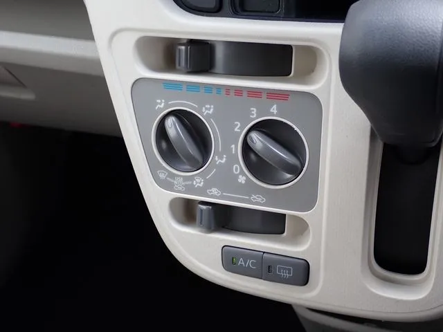 ムーヴ(ダイハツ)の車両写真