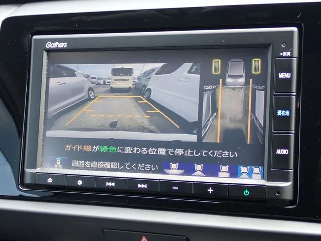 フィット e:HEV 4WD(ホンダ)の車両写真
